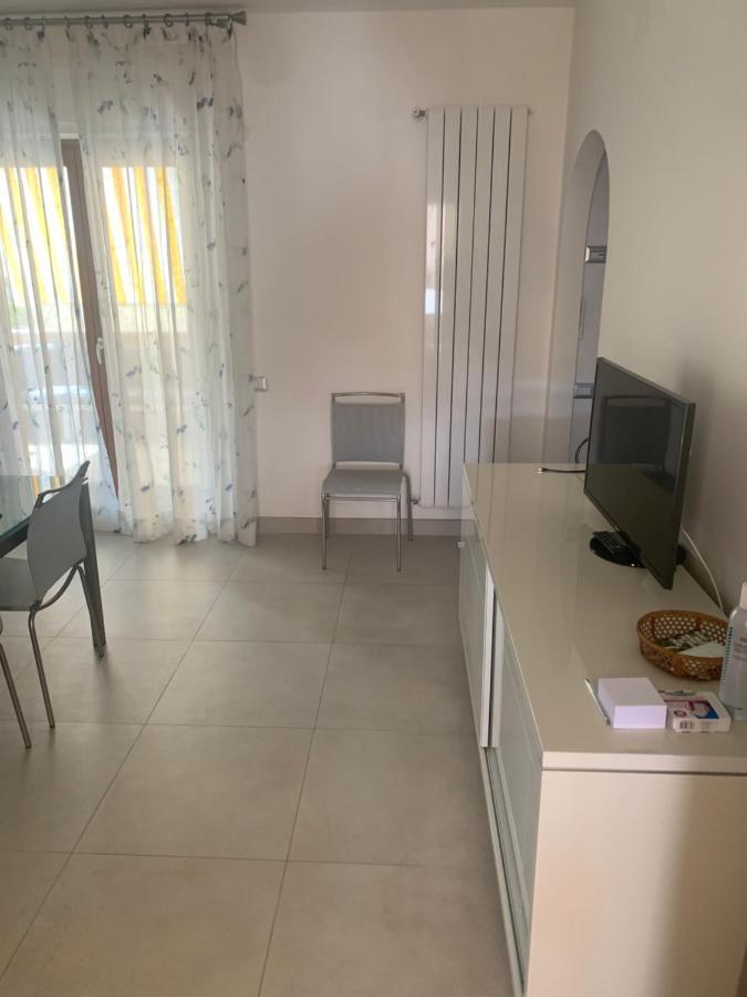 La Maison Lilla, Sabaudia Buitenkant foto